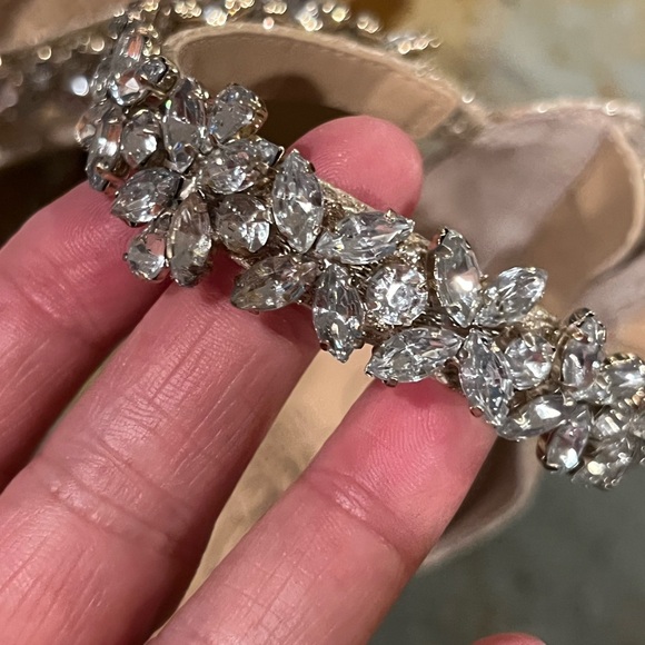 Jewel Badgley Mischka Raleigh Gold 💛 Glitter Closed Toe Zip Kitten Heels 7 1/2” - Picture 7 of 12